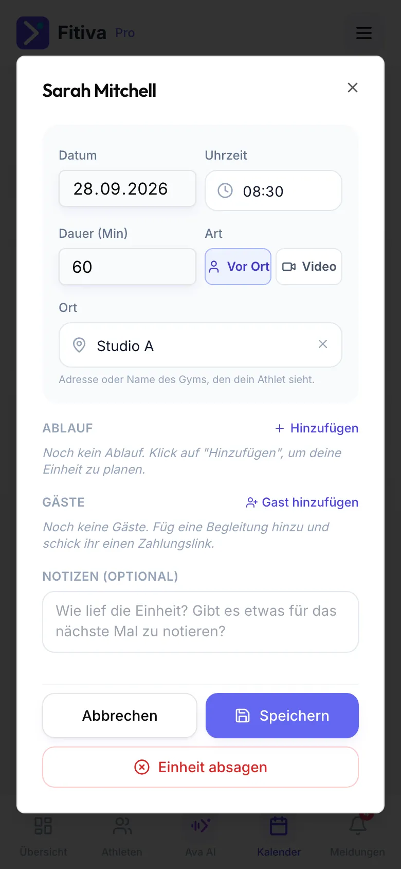 Session von Sarah Mitchell im Bearbeiten-Modus: Datum, Uhrzeit, Dauer (Min), Art Vor Ort oder Video und Ort, unten Abbrechen, Speichern und Einheit absagen.