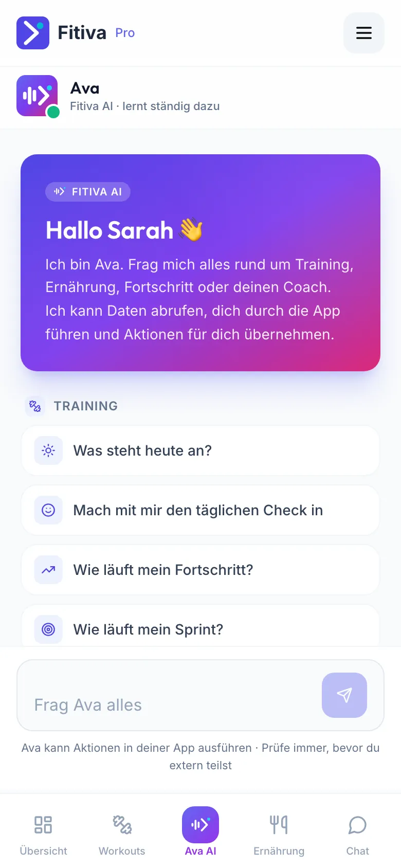 Der Chat mit Ava mit ihrer Begrüßung, Vorschlägen unter Training wie Was steht heute an? und dem Feld Frag Ava alles